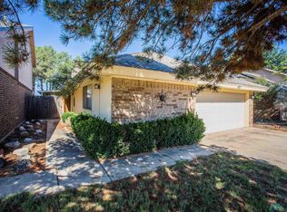 912 W Caprock St, Hobbs, NM 88240