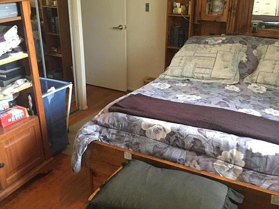 5th image of 458 Brook Forest Dr