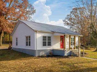 902 Moore Rd NW, Charleston, TN 37310