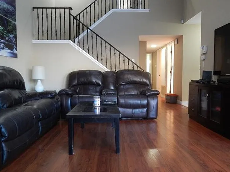 2353 Edenbridge Ln — Photo 4