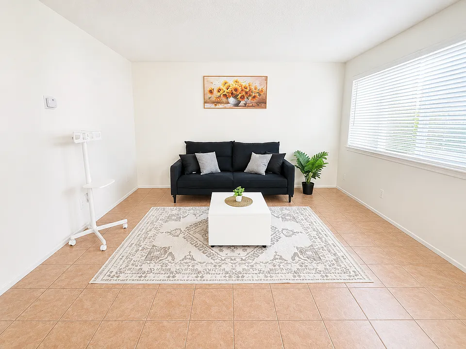 1860 Ethan Way #15