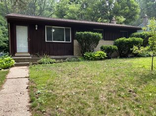 2266 Stellar Rd, Ann Arbor, MI 48105