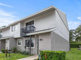 901 Riverside Dr, Greenacres, FL 33463