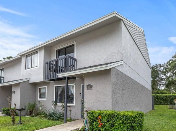 901 Riverside Dr