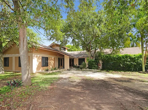 18395 SW 293rd St, Homestead, FL 33030