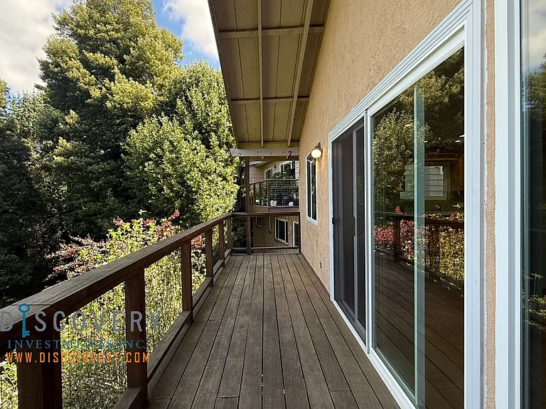 16 Carisbrook Ln — Photo 9