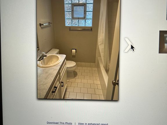 4th image of 8835 N Chester Ave #1