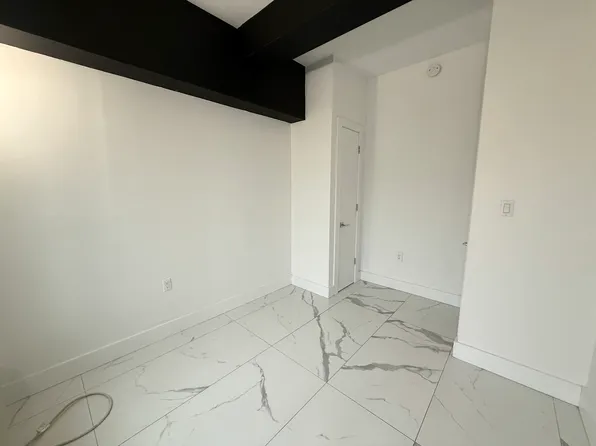 141 Utica Avenue image 8 of 11