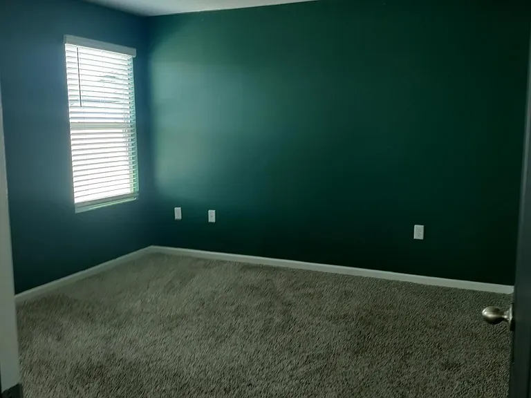 4260 Hemlock St — Photo 9