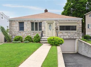 62 Storey Ln, Yonkers, NY 10710