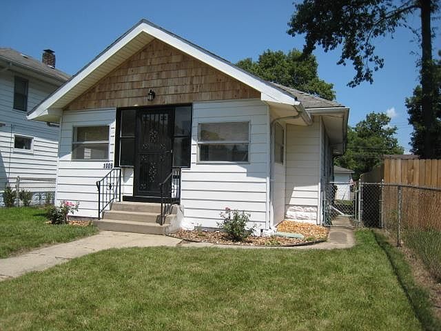 1st image of 1009 E Donald St