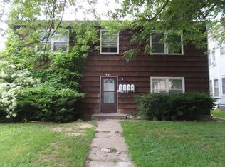 934 19th St APT 1, Rock Island, IL