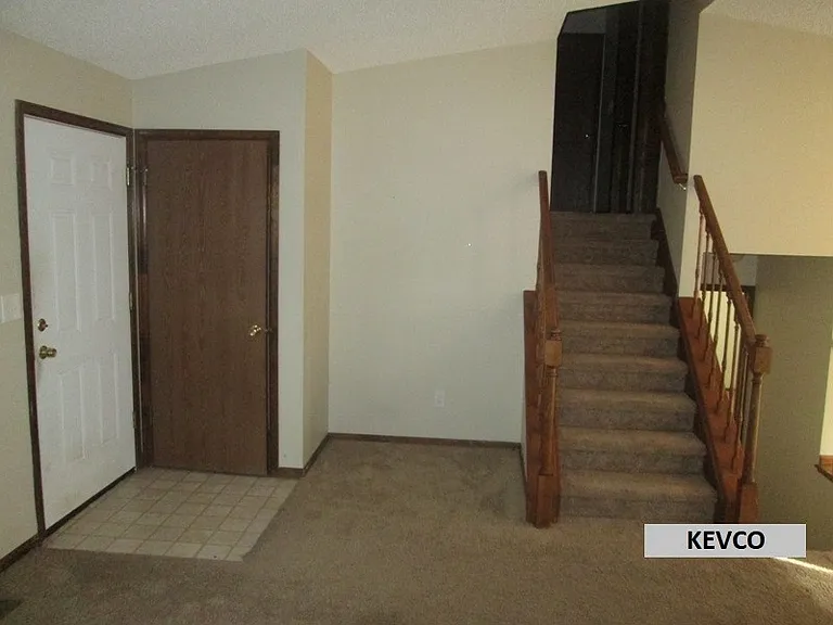 2209 Whitetail Pl — Photo 3