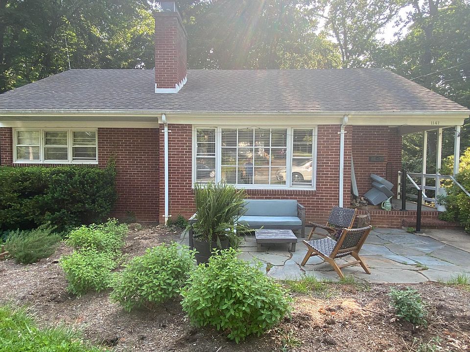 1147 Kensington ; Exterior Front