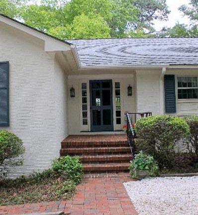 2nd image of 707 Lake Shore Dr