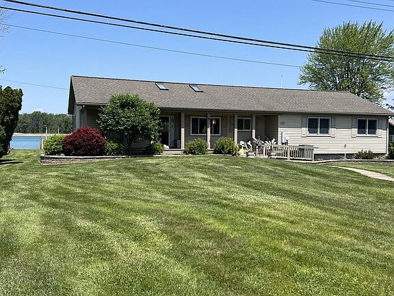 2nd image of 4832 Middle Channel Dr