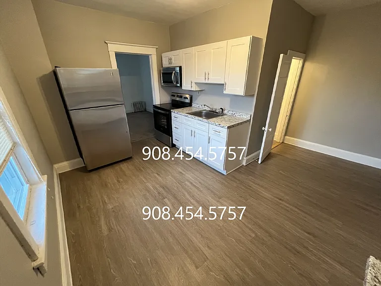 720 Sigsbee Ave #1 — Photo 2