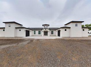 11 Inspiration Dr, Los Lunas, NM 87031