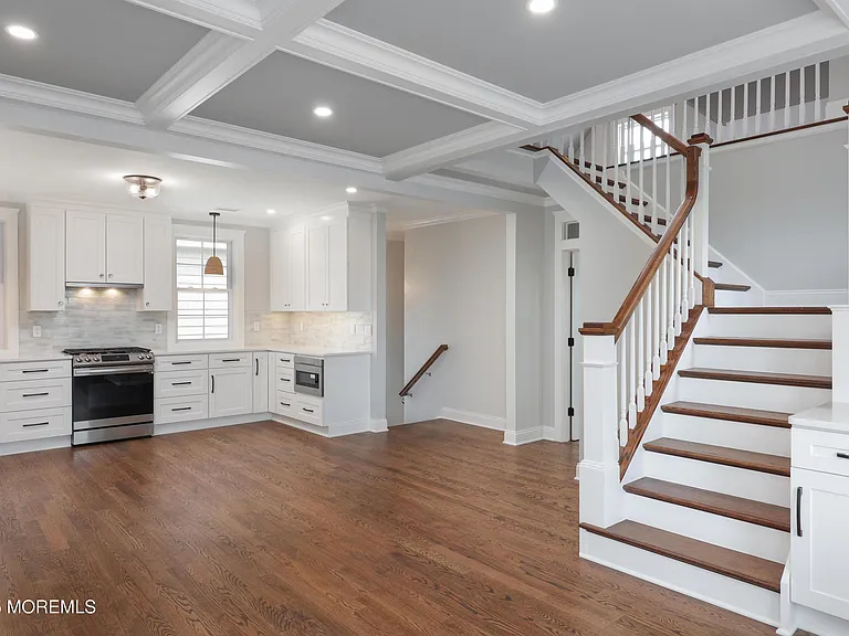 42 Harding Rd — Photo 9