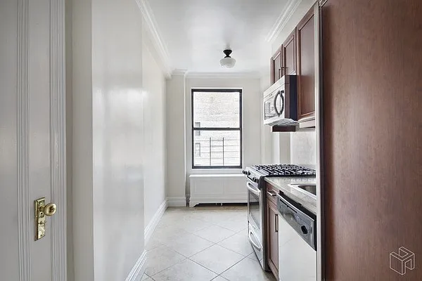 Rented by Halstead Real Estate | media 26