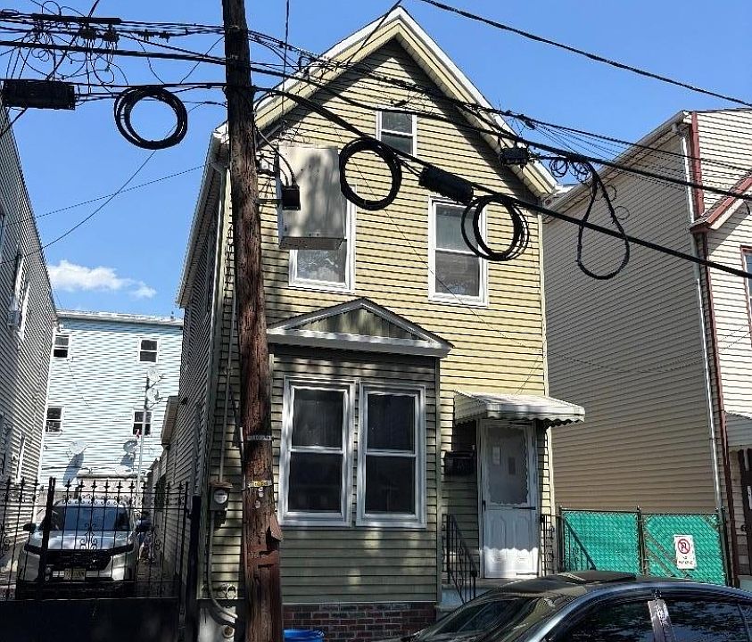 1st image of 48 Lentz Ave
