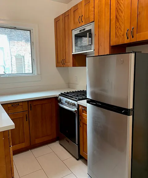925 Jones Street Apartments — Photo 11