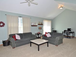 1605 Auburn Ct, Waukesha, WI 53189