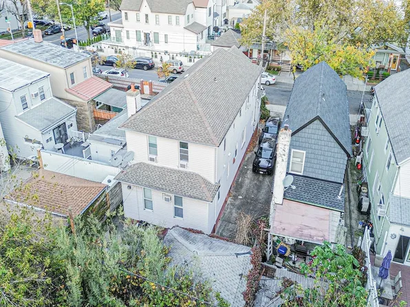 2040 East 22nd Street image 3 of 4