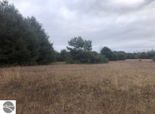 N Popp Rd, Lake Leelanau, MI 49653