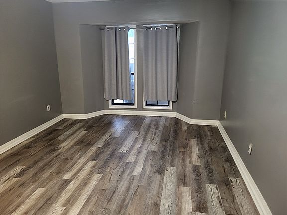 Front Flex Room
