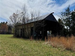 17394 Mountain Rd, Montpelier, VA 23192