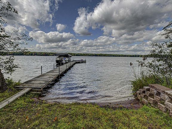 4th image of 8435 S Squaw Lake Ln
