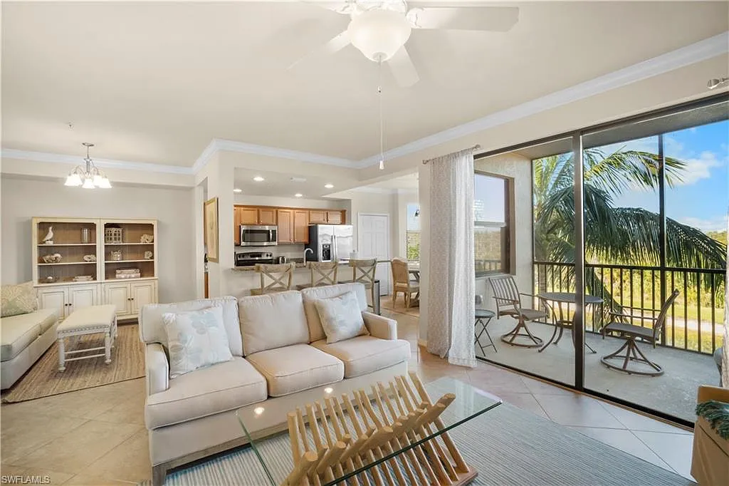 2 bed, 2.0 bath, 1194 sqft, $7,500 — Photo 4