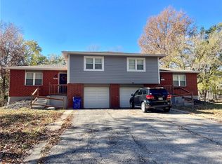 608 NE Florence Ave, Lees Summit, MO 64063