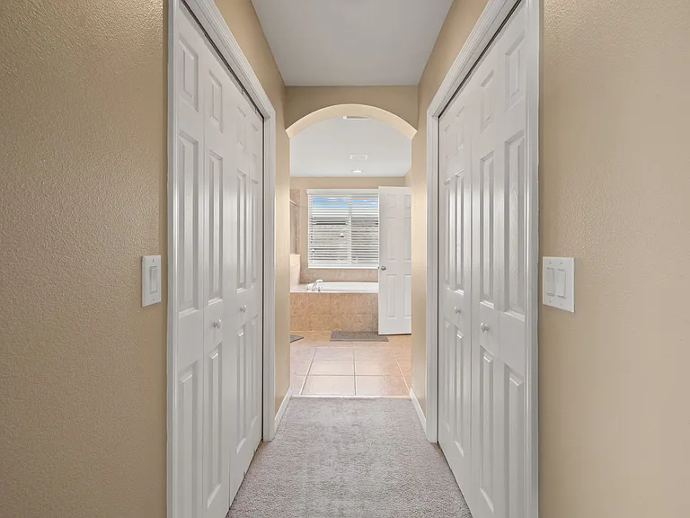 7506 Forest Mere Dr — Photo 18