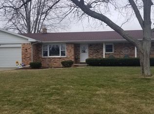 505 Stone Ridge Dr, Lansing, MI 48917