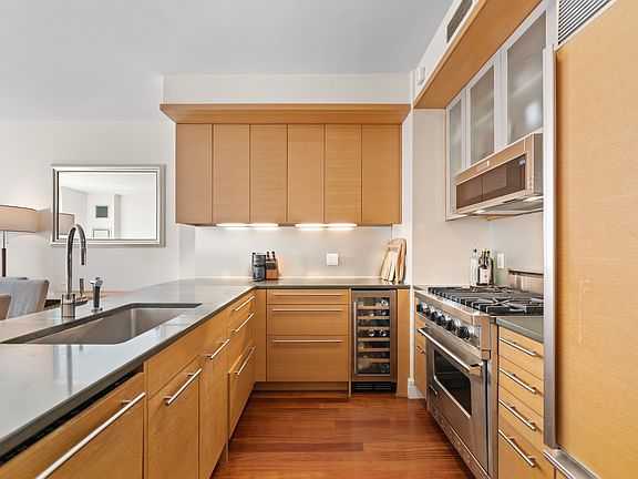 4th image of 30 Little West St Unit 17C