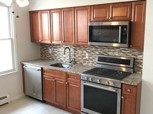 327 Wagaraw Rd #1, Hawthorne, NJ 07506