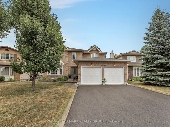 1850 Thornecrest St, Ottawa, ON K1C 6K8