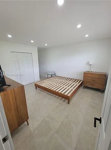 1052 SW 79th Ave — Photo 9