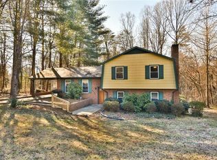 1910 Maple Leaf Ct, Rural Hall, NC 27045