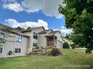601 Prairie Ct, Mount Horeb, WI 53572
