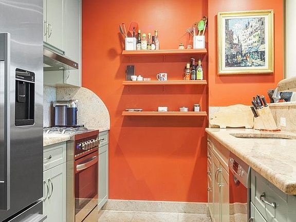 4th image of 305 5th Ave APT 4B