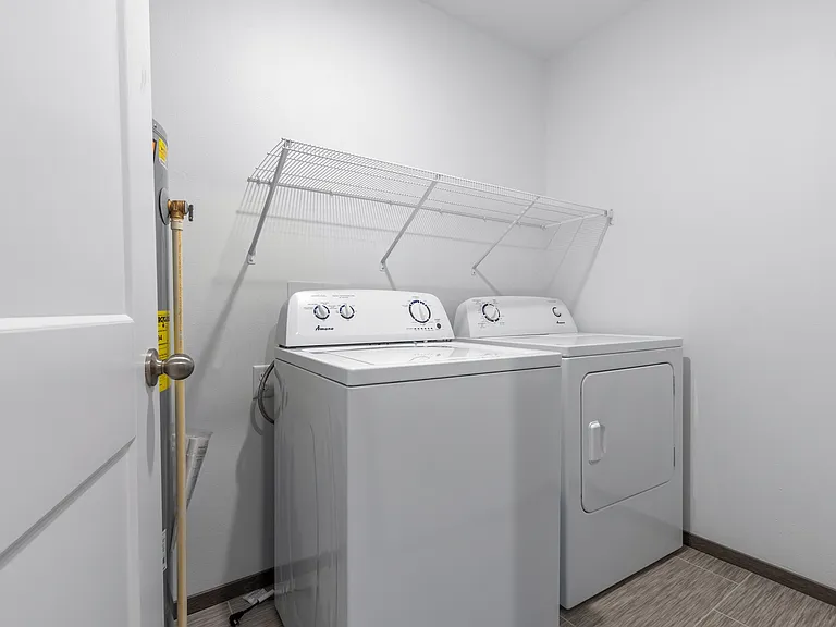 Yukon at Benson — Photo 35