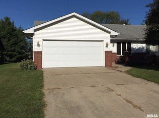 343 Bellerive Rd, Springfield, IL 62704