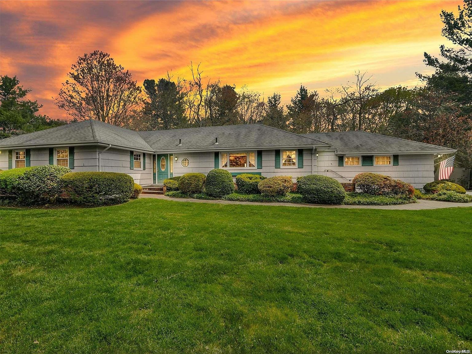 64 Windmill Drive, Huntington, NY 11743 | Zillow