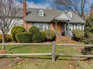 370 Dunlap St, Woonsocket, RI 02895