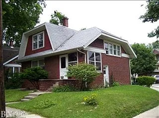 306 Division St photo 1