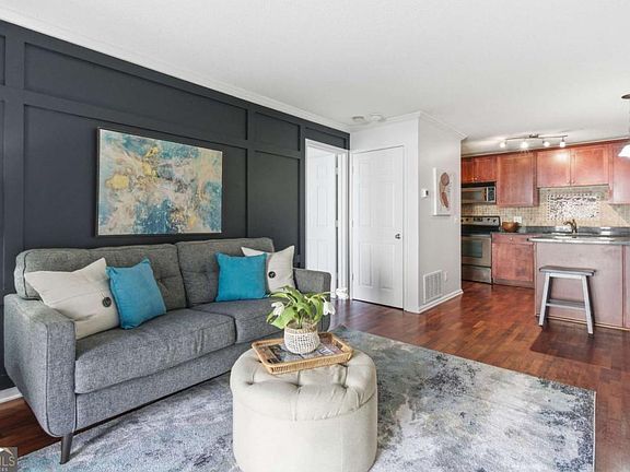 5th image of 2657 Lenox Rd Building 68