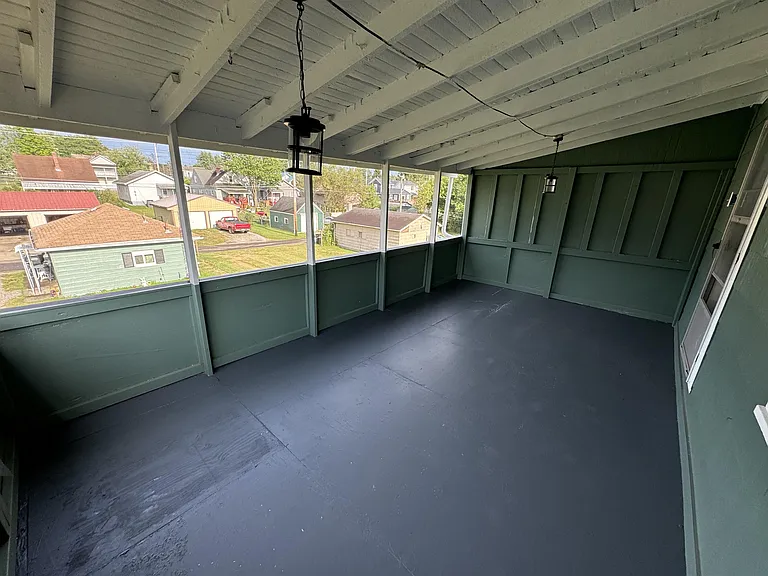 736 Munson Ave #1/2 — Photo 4
